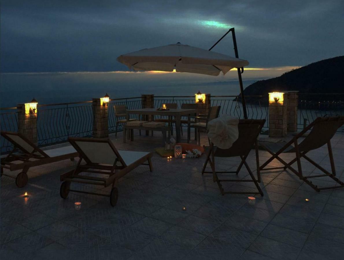 Appartamento A Moneglia, Tra Portofino E Le Cinque Terre Luaran gambar